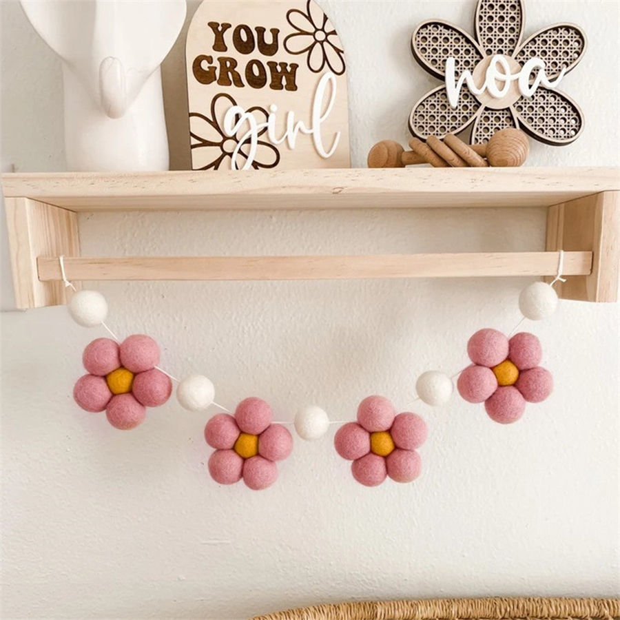 Garland Bunga Daisy Felt Buata - Baby Nursery Decor Girl ulasan dan harga